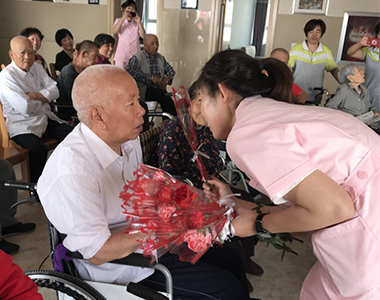特色医护